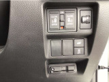 【ステリモ】ステアリングリモコンスイッチにてオーディオ操作可能となっております。運転にも集中できます。