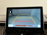いまや必須装備「ナビゲーション」搭載!知らない場所にスイスイッとドライブ。もう、これなしではハンドルを握れませんね!でも運転中の操作は危険ですのでご注意ですね☆