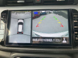 アラウンドビューモニターは4方向のカメラで真上から車を見たようにモニターで確認ができる日産の自慢の装備です。前後センサーにより移動物検知、障害物検知をして画面に表示。是非実際の車で体感してみてください