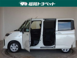 両側スライドドアを採用しています、助手席側は電動式で運転席から開閉できます。(運転席側は手動式です。)