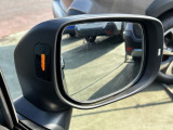 ■リヤビークルディテクション(左右後方からの車両をドアミラーの一部が点灯し、ドライバーに教えてくれます)
