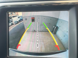 ●ガイドライン付きバックカメラ:不安な駐車もこれで安心!ガイドライン付きなので狭い箇所での駐車もラクラクです!