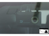 ドライブレコーダー(TZ-DR210)装備してます。フロントとリヤーのカメラで録画しているので万が一の時の記録で安心です。