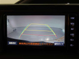 バックガイドモニターで、後方を確認しながら安心して駐車することができます。運転初心者も熟練者も必須の機能ですよ!