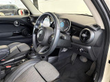 ◆全国納車可能です。納車方法及び費用につきましては、お気軽にコーディネーターまでご相談ください。遠方のご納車の際も我々がしっかりサポートさせて頂きます。お気軽にスタッフまでご相談下さい。