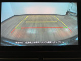 ご覧のバックモニターの他にステアリングスイッチも付いていますよ♪
