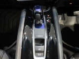 シフトレバーです。