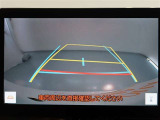 バックガイドモニターで、後方を確認しながら安心して駐車することができます。運転初心者も熟練者も必須の機能ですよ!