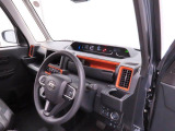 中古車は一物一価、同じようなお車でも、整備状況、外内装の状態など様々です。