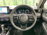 【純正革巻きステアリング】上質な革を使用することで、手にしっかり馴染みとても運転しやすいハンドルです♪