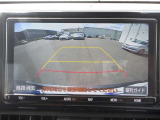 バックガイドモニターで、後方を確認しながら安心して駐車することができます。運転初心者も熟練者も必須の機能ですよ!