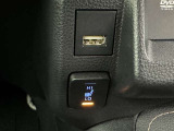助手席側にもシートヒーターが付いています
