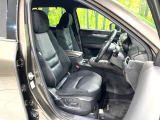 運転席シート廻りは使用感も少なく、良好な状態となっています。丁寧に使われていたことがよくわかりますね。