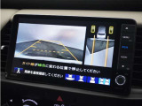 ◆リアカメラdeあんしんプラス◆駐車場をバックで出るときなど、リアワイドカメラの映像から危険を検知。走行中のさまざまな危険回避をサポートします!