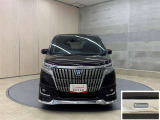 お車購入のポイントとなるフロントマスクです。上質で迫力あるデザインですね☆☆