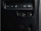 ETC!料金所も止まる事無くスイスイです!窓を開ける必要も無いので雨や花粉、排気ガスの浸入もありません!今や必需品ですネ!