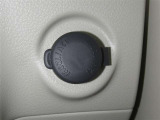 【充電用USB端子】デバイスの充電に便利です。※実際の接続端子は写真で確認or店舗までご気軽にお問合せください♪