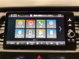 HondaCONNECT対応の便利なナビディスプレー。お持ちのスマートフォンと連携して、ナビやBluetoothでの音楽再生が可能です。デザインはもちろん、操作性も良好です。