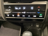プラズマクラスター付き・オートエアコンがついてますので、お好みの温度をセットするだけで風の強さや風量を自動で調整します。スイッチも簡単操作で快適に過ごせます。