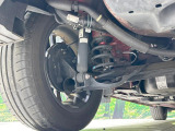 お車を安心してお乗りいただく為には、足回りの定期点検が欠かせません。サービスサポート(有償保証)では無料点検もご提供しており、安心のカーライフをお過ごしいただけるサポート体制が整っています。