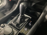 全てのトランスミッションのメリットを兼ね備えた理想的なAT、それがSKYACTIV-DRIVE(スカイアクティブドライブ)です。「滑らかな変速」「ダイレクト感あふれるシフトフィール」そして「低燃費」です!