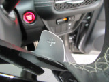 スポーティーな運転が楽しめるパドルシフト搭載。