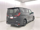 走りにこだわりながら収納力も持ち合わせたお車です。荷物を載せて軽快なドライブを楽しめますよ♪