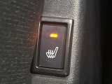 【シートヒーター】寒い日に重宝するシートヒーター!エアコンより早く温まってくれるので寒がりの人も安心ですね♪エアコンの温風は乾燥するから苦手、という方にもをおすすめです。