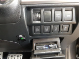 ■ 装備4 ■ LEDアクセサリーライナー ブラインドスポットモニター 衝突被害軽減ブレーキ レーンディパーチャーアラート アイドリングストップ トラクションコントロール ビルトインETC車載器