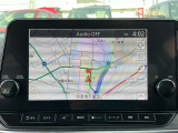 NissanConnectナビ(地デジ内蔵)9インチワイドディスプレイ、ハンズフリーフォン、ボイスコマンド、Bluetooth対応、USB接続、HDMI接続、Apple CarPlay ・ Android Auto 連携機能、AM/FMラジオ
