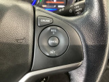 【クルーズコントロール】アクセルペダルを踏まずに一定の車速で走行できますので、高速道路など加減速の少ない道で便利です♪長距離ドライブの疲れを軽減してくれる、嬉しい装備ですよね♪