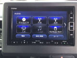 【オーディオ機能】ナビに一体のオーディオは、フルセグTVの他にDVD/CDプレーヤーを装備♪もちろんFM/AMラジオもお聞きいただけますよ♪