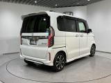自動車保険・JAFも取り扱っております。また、お客様のご希望で保証延長(有償・一部の車種では取り扱いできません)もご準備しております。