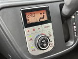 車内温度を感知して自動で温度調整をしてくれるのでいつでも快適な車内空間を創り上げます!