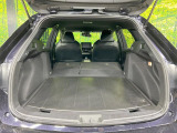 後席を格納すると、これだけの広さが!シーンに合わせたシートアレンジで、大きな荷物も積むことが出来ます♪