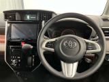 見通しのよいすっきりとした視界で、誰でも運転しやすいです。運転のしやすさは疲れにくさにも繋がりますよ♪