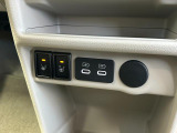 快適装備のシートヒーター付き。 エアコンって前面しか当たらずに背中は冷え冷えなんて事もありますよね。 快適に調整できますよ。