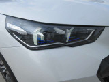 LEDヘッドライト装備です。かなり明るく夜間の視界が開けます。見た目もクールです!