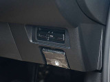 ビルトイン型ETCユニット装備で高速道路等利用時 便利です。