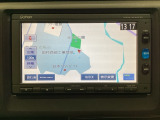 ナビゲーションはフルセグTV対応のGathers純正メモリーナビを搭載しています。Bluetoothオーディオ機能がありますので、スマートフォンなどの音楽も再生できます。