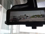 インテリジェントルームミラーです。クリアな後方視界で安全運転をサポートします。