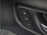 ◆ドライビングポジションシステム◆Hondaスマートキー、DRIVER1・DRIVER2のそれぞれにシート位置を記憶でき、乗車時に使用キーを判別して自動で調整を行います。