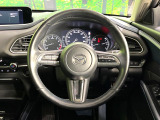 【純正革巻きステアリング】上質な革を使用することで、手にしっかり馴染みとても運転しやすいハンドルです♪