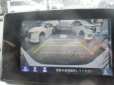 バックカメラのお写真です。駐車が苦手な方でも楽に駐車が行えますね♪
