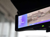 インテリジェントルームミラーです。クリアな後方視界で安全運転をサポートします。