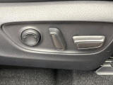 【パワーシート】スイッチ一つで簡単にシートの微調整が可能!電動だから力もいりません!快適なシートポジションにセットして、快適なドライブをお楽しみください。