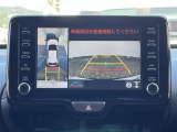 狭い駐車場や立体駐車場などもリアルに映るバックガイドモニター付でラクラク駐車♪(パノラミックビューモニター付)