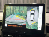 【パノラミックビューモニター】専用のカメラにより、上から見下ろしたような視点で360度クルマの周囲を確認することができます☆死角部分も確認しやすく、狭い場所での切り返しや駐車もスムーズに行えます。