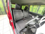 運転席シート廻りは使用感も少なく、良好な状態となっています。前オーナー様が丁寧に使っていたことがよくわかりますね。