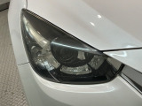 LEDヘッドライトは、点灯の瞬間から最大光量を発揮し、突然暗くなるトンネルなどでの安定感を高めます。